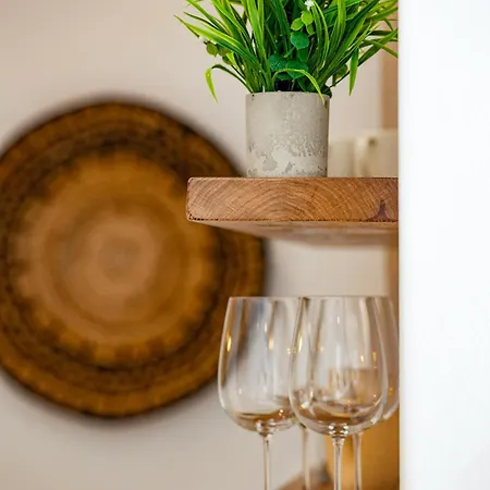 Kyma & Anemos Naousa (Paros)